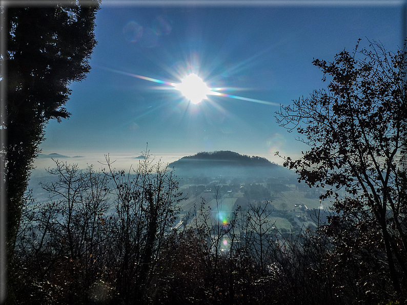 foto Pedemontana Veneta nella nebbia